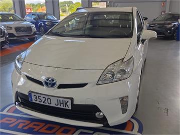 TOYOTA Prius Advance