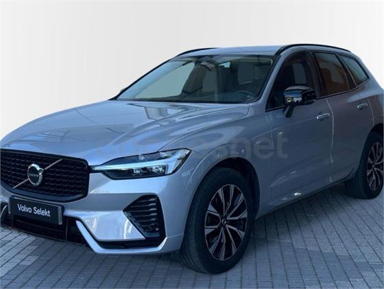 VOLVO XC60 2.0 B5 G AWD Plus Dark Auto