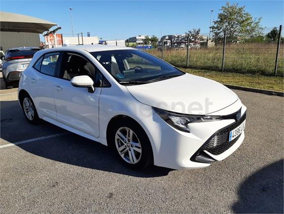 TOYOTA Corolla 1.8 125H BUSINESS ECVT