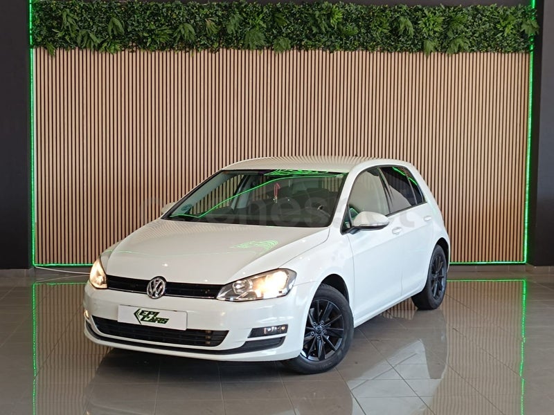 VOLKSWAGEN Golf Advance 1.6 TDI - Coche de segunda mano en Fuenlabrada - Imagen 1