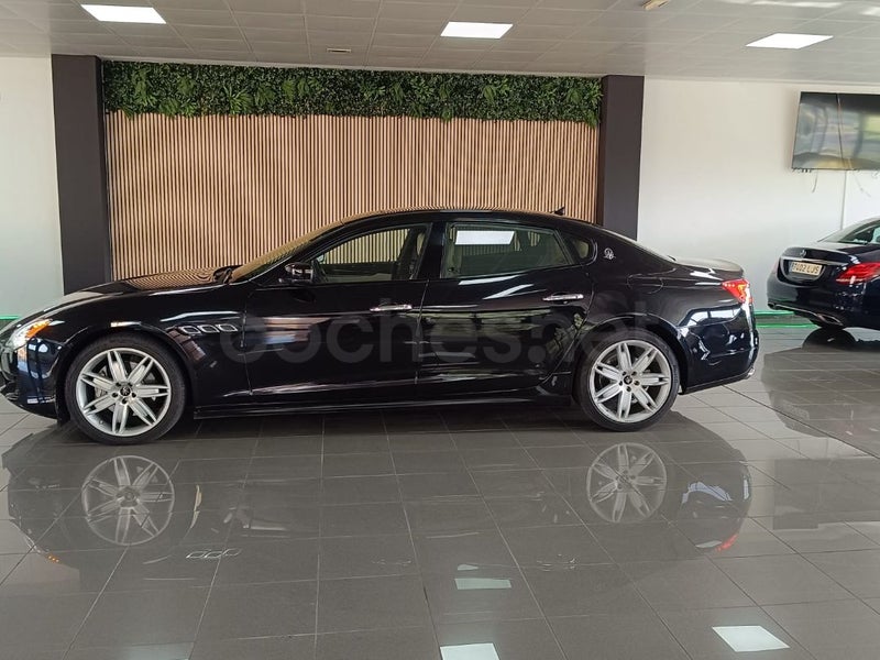 MASERATI Quattroporte 3.0 V6 Diesel - Coche de segunda mano en Fuenlabrada - Imagen 5