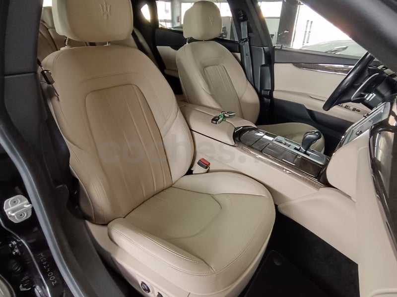 MASERATI Quattroporte 3.0 V6 Diesel - Coche de segunda mano en Fuenlabrada - Imagen 11