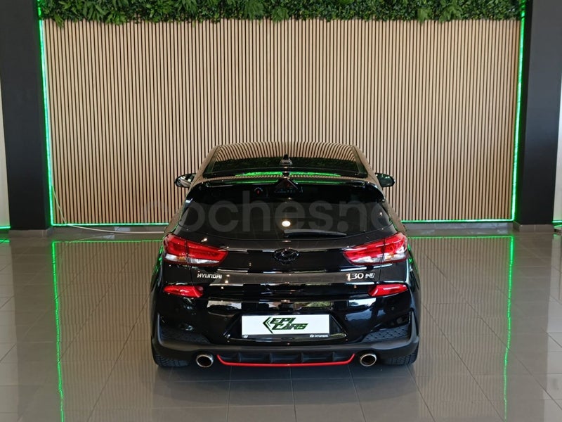 HYUNDAI i30 2.0 TGDI N Performance - Coche de segunda mano en Fuenlabrada - Imagen 11