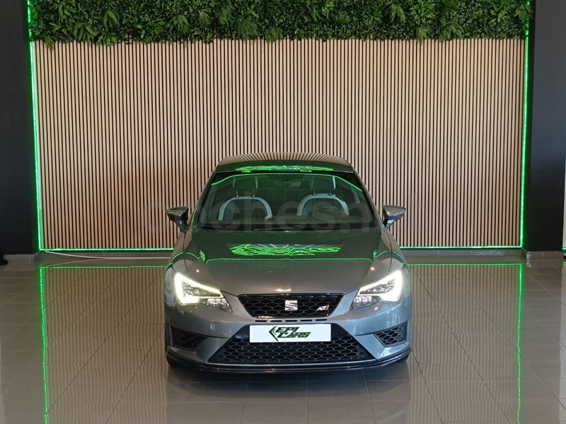 SEAT León SC 2.0 TSI StSp CUPRA - Coche de segunda mano en Fuenlabrada - Imagen 2