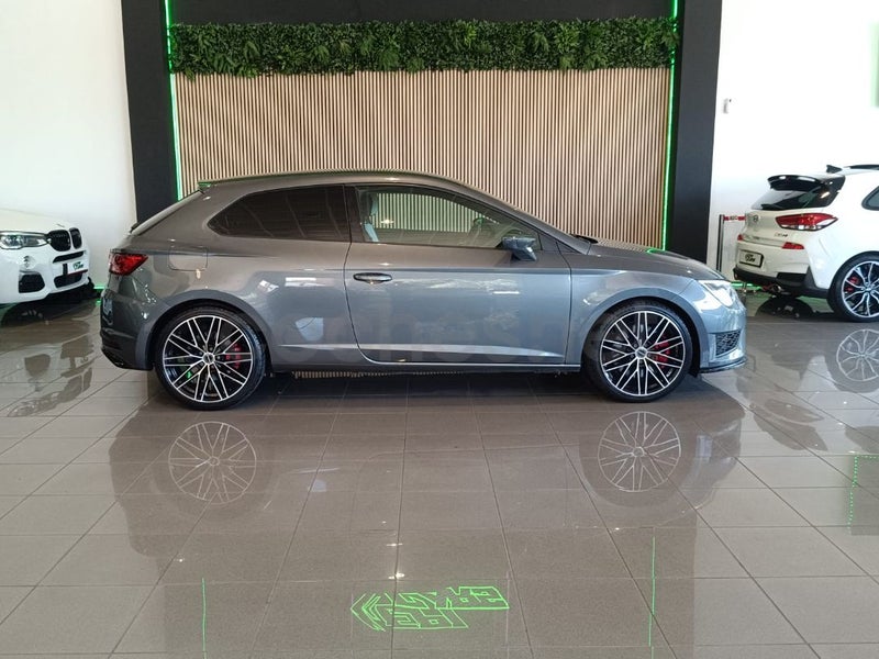 SEAT León SC 2.0 TSI StSp CUPRA - Coche de segunda mano en Fuenlabrada - Imagen 5