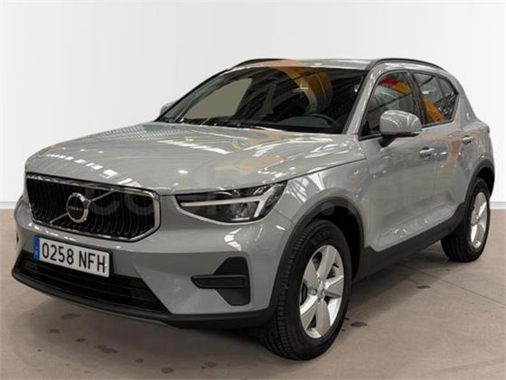 VOLVO XC40 2.0 B3 G Essential Auto