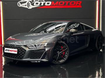 AUDI R8 V10 FSI performance quattro S tro