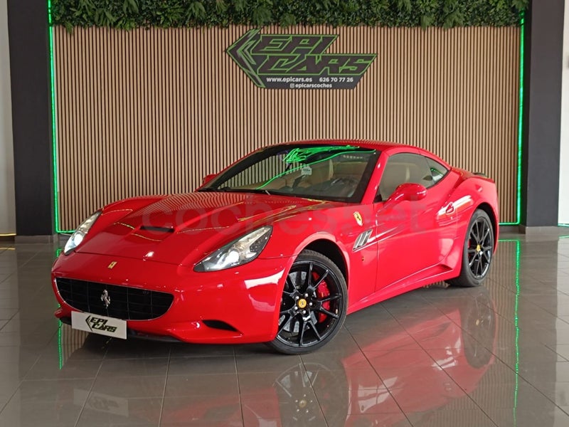 FERRARI California 4.3 V8 4 plazas - Coche de segunda mano en Fuenlabrada - Imagen 5