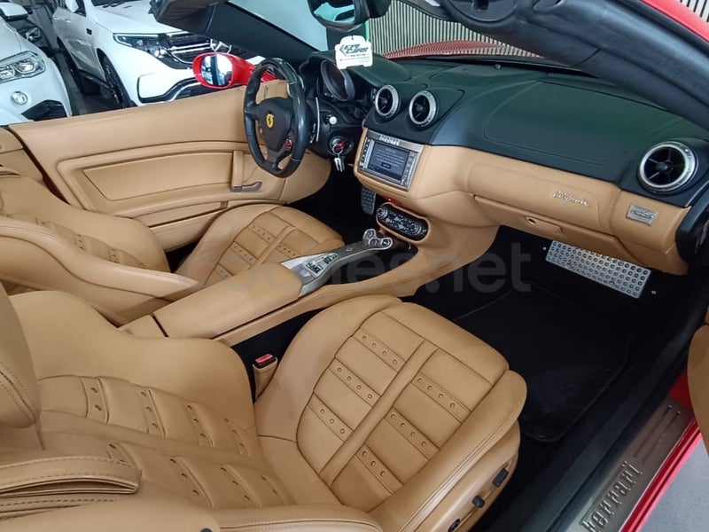 FERRARI California 4.3 V8 4 plazas - Coche de segunda mano en Fuenlabrada - Imagen 13