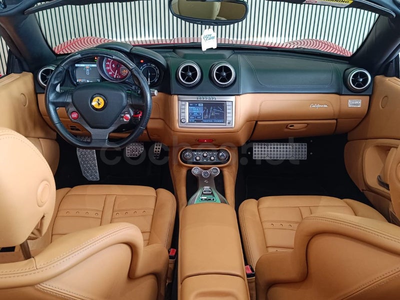 FERRARI California 4.3 V8 4 plazas - Coche de segunda mano en Fuenlabrada - Imagen 11