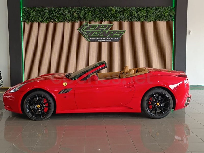 FERRARI California 4.3 V8 4 plazas - Coche de segunda mano en Fuenlabrada - Imagen 8