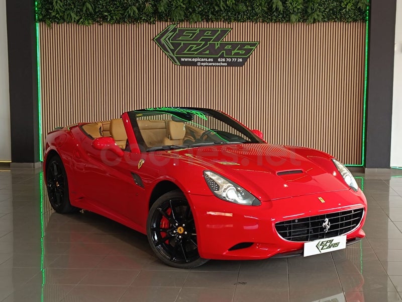 FERRARI California 4.3 V8 4 plazas - Coche de segunda mano en Fuenlabrada - Imagen 4