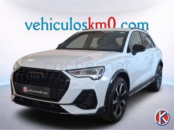 AUDI Q3 Black line 35 TFSI S tron AUDI Q3 Black line 35 TFSI S tron