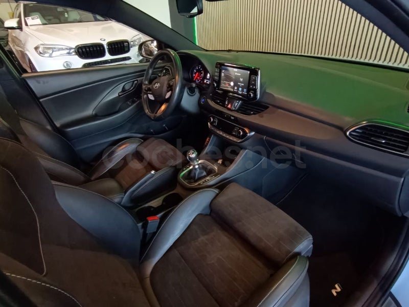 HYUNDAI i30 2.0 TGDI N Performance - Coche de segunda mano en Fuenlabrada - Imagen 9