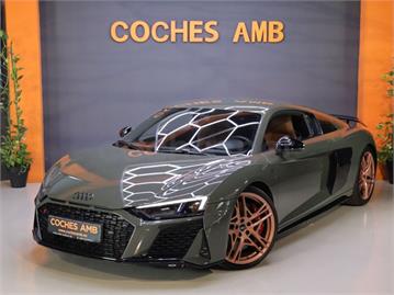 AUDI R8 V10 FSI performance quattro S tro