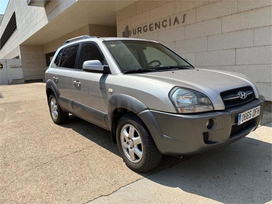 HYUNDAI TUCSON 2.0 CDRi STYLE 4X4 HYUNDAI TUCSON 2.0 CDRi STYLE 4X4