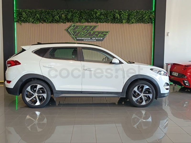 HYUNDAI Tucson 1.6 GDi BlueDrive Tecno 4x2 - Coche de segunda mano en Fuenlabrada - Imagen 4