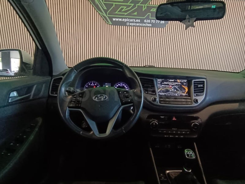 HYUNDAI Tucson 1.6 GDi BlueDrive Tecno 4x2 - Coche de segunda mano en Fuenlabrada - Imagen 7