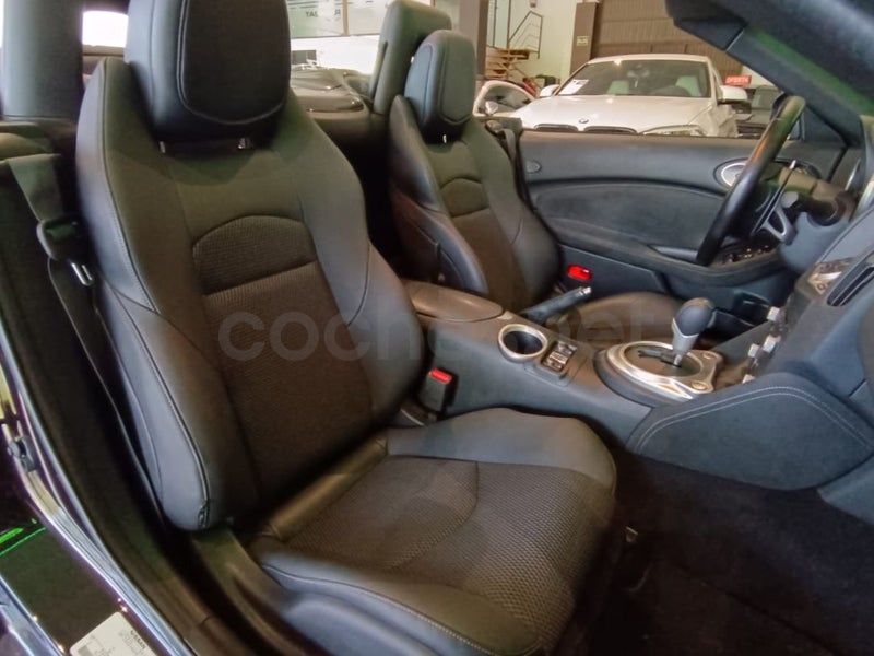 NISSAN 370Z 3.7G Roadster GT AT - Coche de segunda mano en Fuenlabrada - Imagen 9