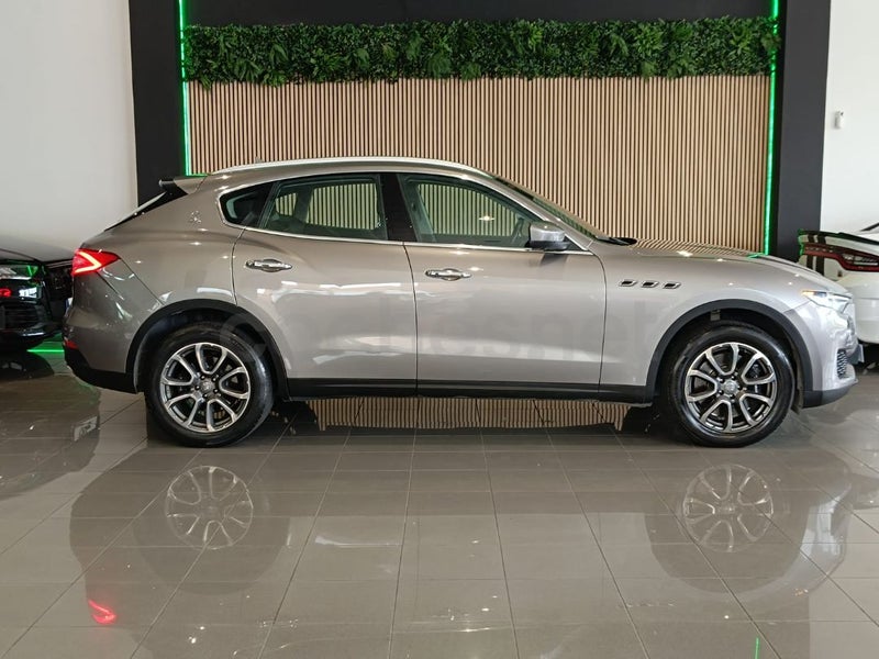 MASERATI Levante S - Coche de segunda mano en Fuenlabrada - Imagen 4