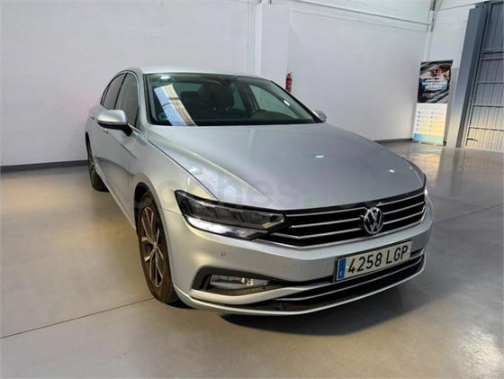 VOLKSWAGEN Passat Executive 1.6 TDI DSG VOLKSWAGEN Passat Executive 1.6 TDI DSG