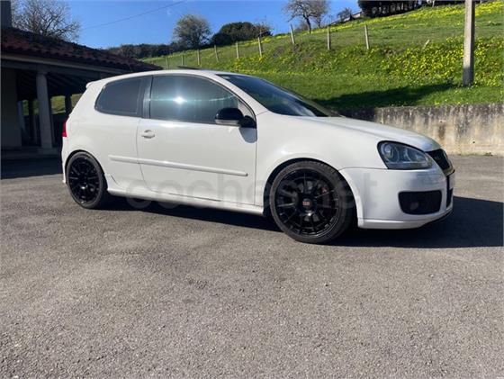 VOLKSWAGEN Golf 2.0 T FSI GTI VOLKSWAGEN Golf 2.0 T FSI GTI
