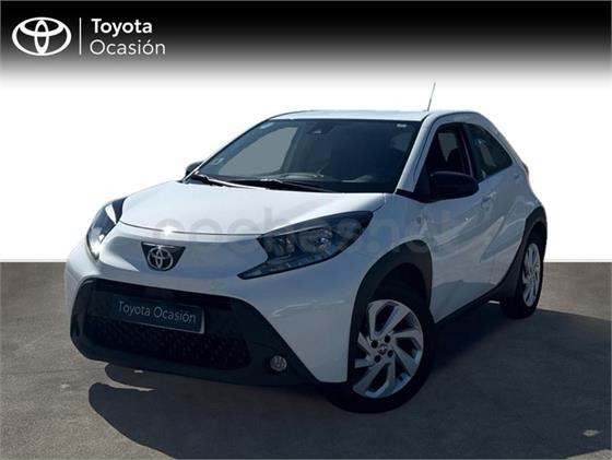 TOYOTA Aygo X Cross 1.0 VVTI Play