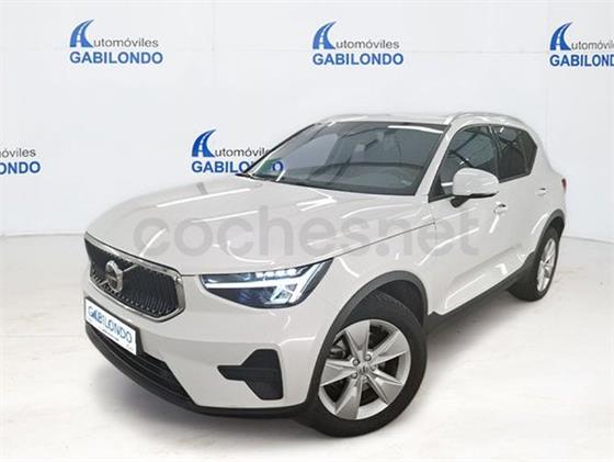 VOLVO XC40 2.0 B3 G Essential Auto