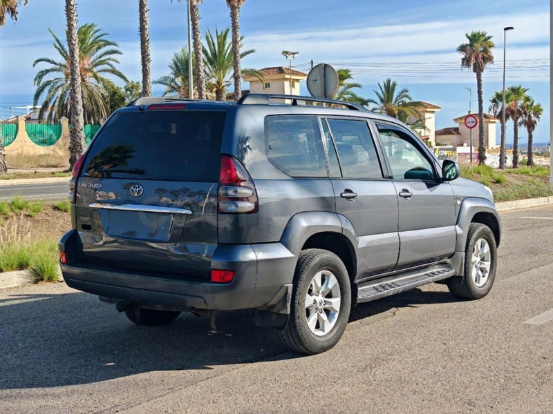 TOYOTA LAND CRUISER CRUISER 3.0 D4D 173CH VX