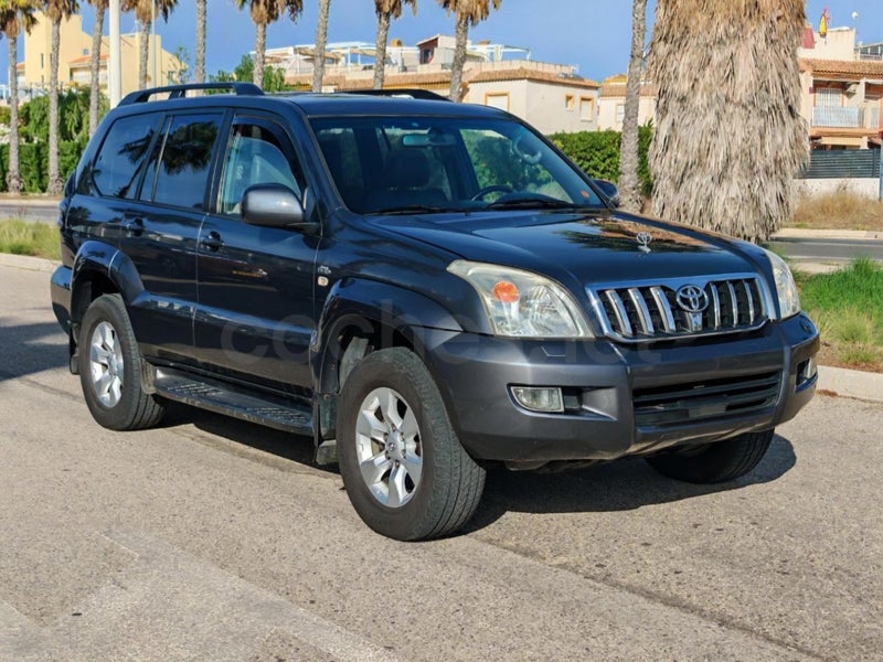 TOYOTA LAND CRUISER CRUISER 3.0 D4D 173CH VX