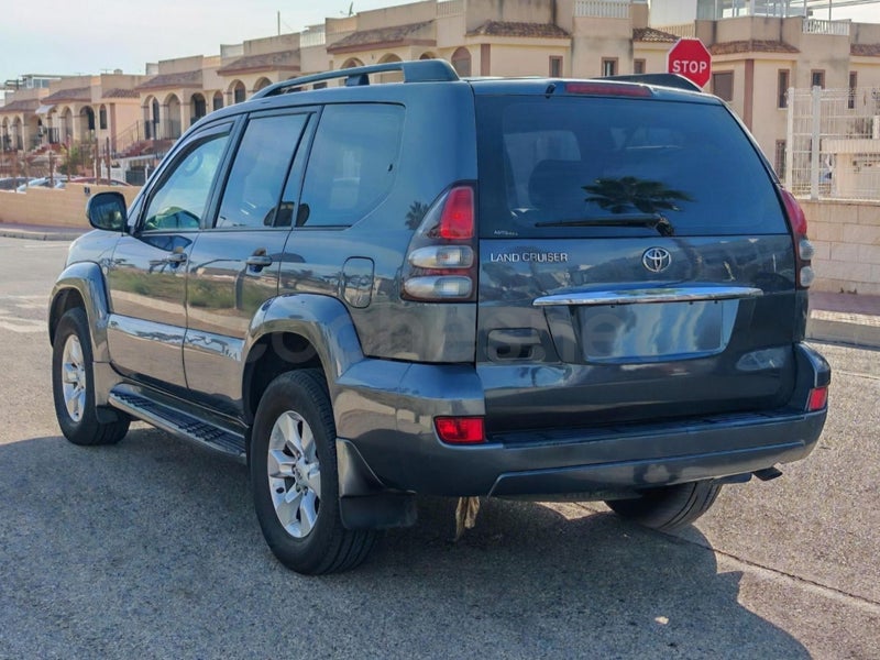 TOYOTA LAND CRUISER CRUISER 3.0 D4D 173CH VX