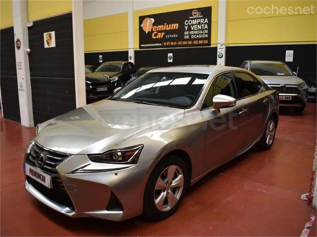 Lexus IS