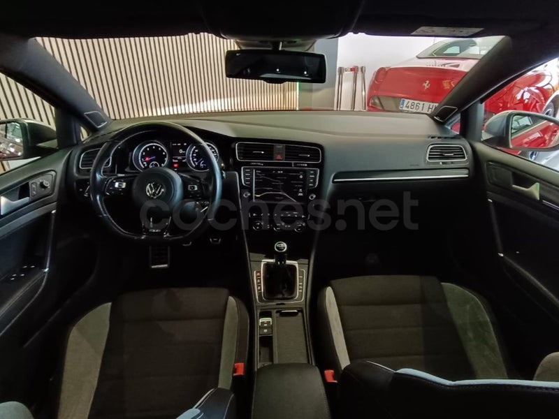 VOLKSWAGEN Golf R 2.0 TSI BMT 4Motion - Coche de segunda mano en Fuenlabrada - Imagen 3