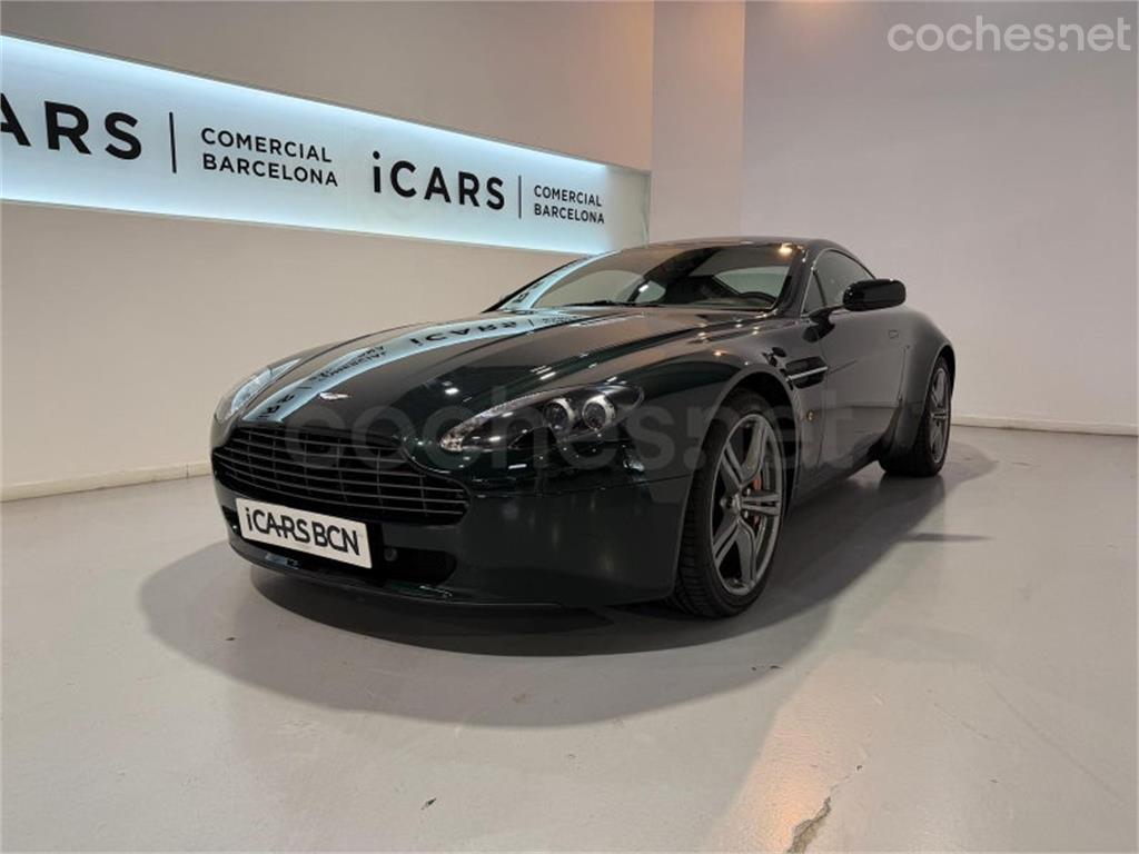 Aston Martin Vantage V8