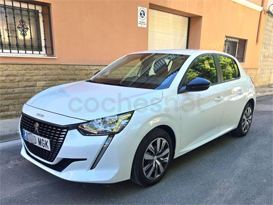 PEUGEOT 208 PureTech EAT8 Allure Pack