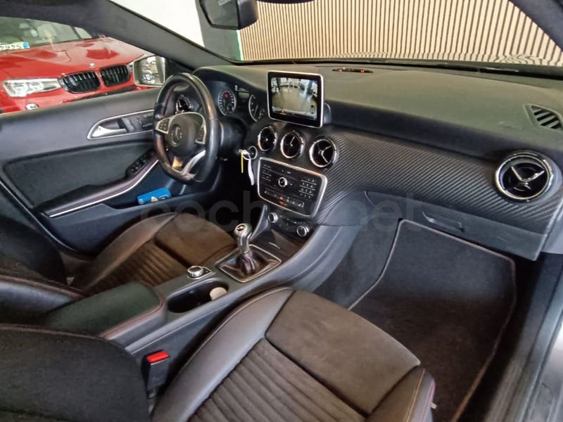 MERCEDES-BENZ Clase GLA GLA 250 4Matic AMG Line - Coche de segunda mano en Fuenlabrada - Imagen 9