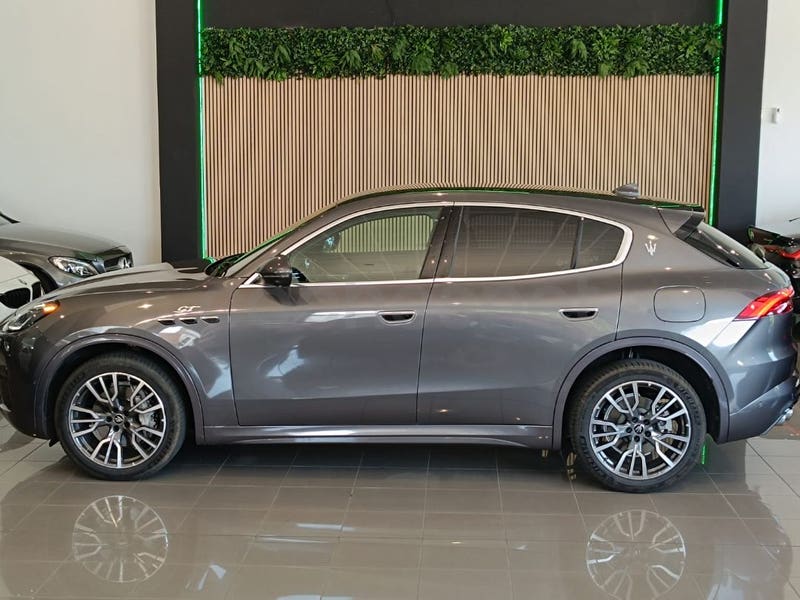 MASERATI Grecale GT L4 MHEV AWD - Coche de segunda mano en Fuenlabrada - Imagen 4