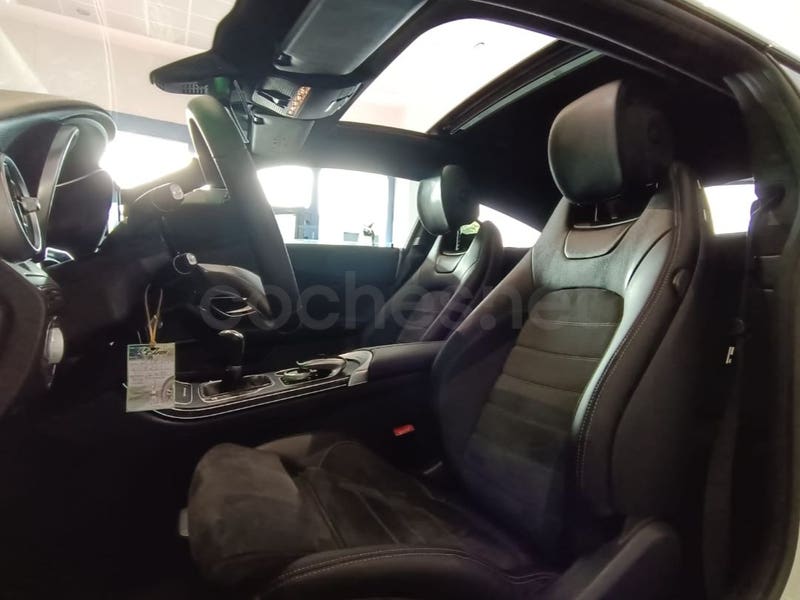 MERCEDES-BENZ Clase C C 200 Coupe - Coche de segunda mano en Fuenlabrada - Imagen 9