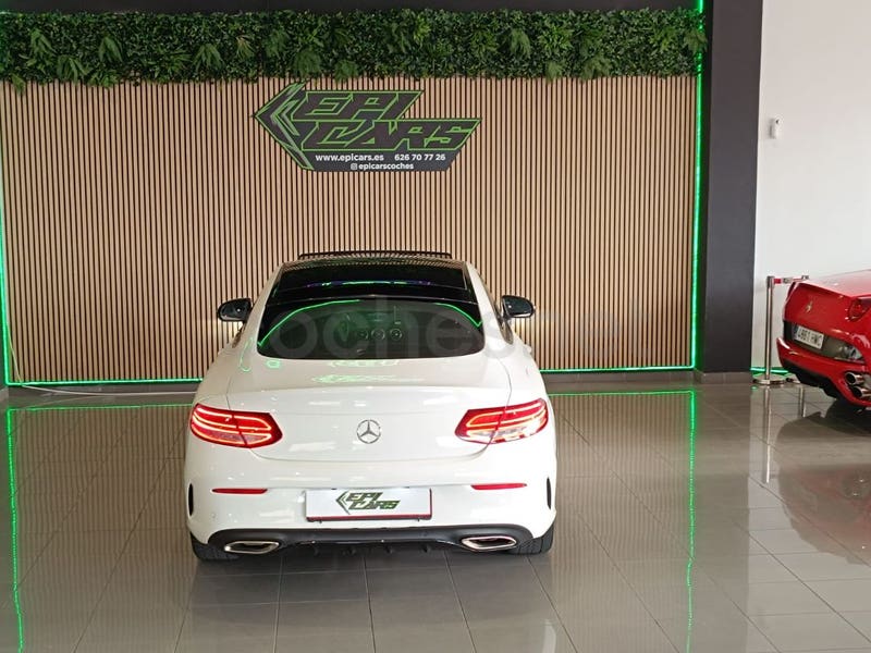 MERCEDES-BENZ Clase C C 200 Coupe - Coche de segunda mano en Fuenlabrada - Imagen 13