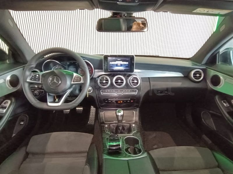 MERCEDES-BENZ Clase C C 200 Coupe - Coche de segunda mano en Fuenlabrada - Imagen 6