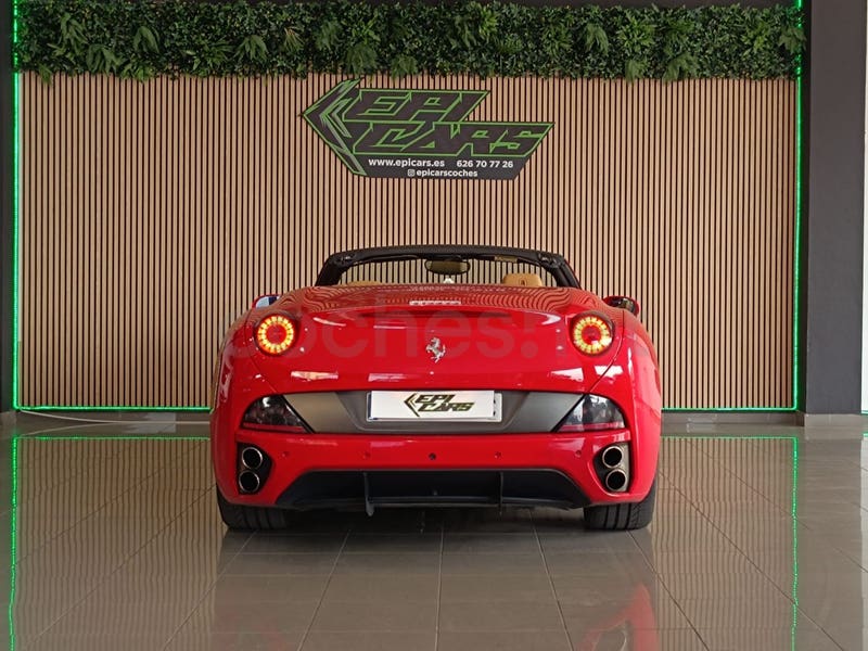 FERRARI California 4.3 V8 4 plazas - Coche de segunda mano en Fuenlabrada - Imagen 14