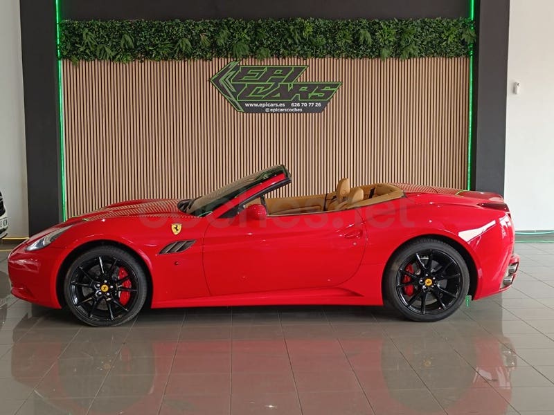 FERRARI California 4.3 V8 4 plazas - Coche de segunda mano en Fuenlabrada - Imagen 5