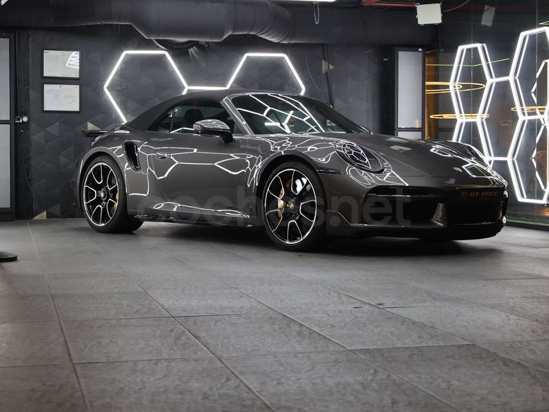 PORSCHE 911 Turbo S Cabriolet