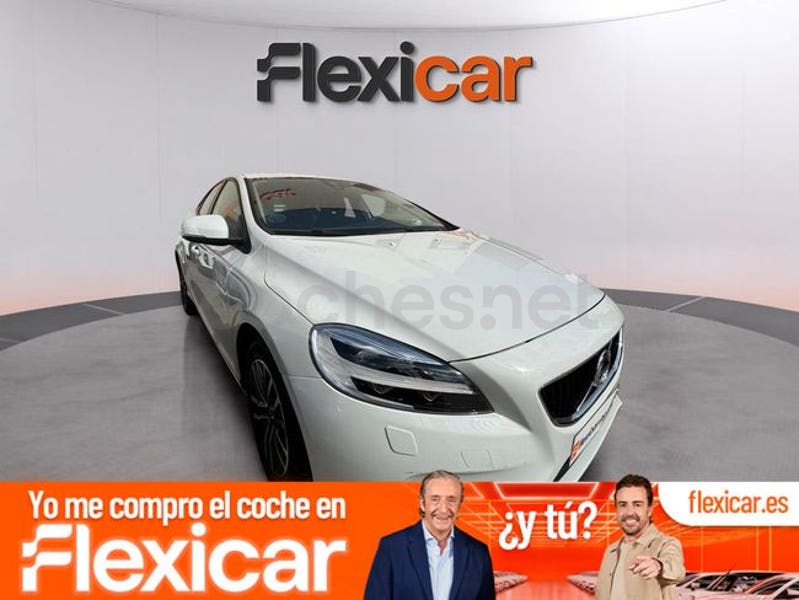 VOLVO V40 2.0 D2