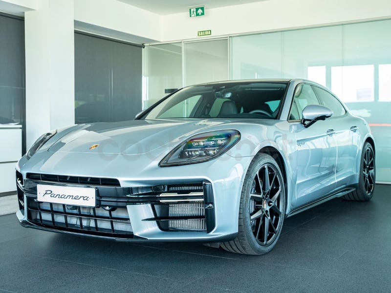 PORSCHE Panamera 4 EHybrid