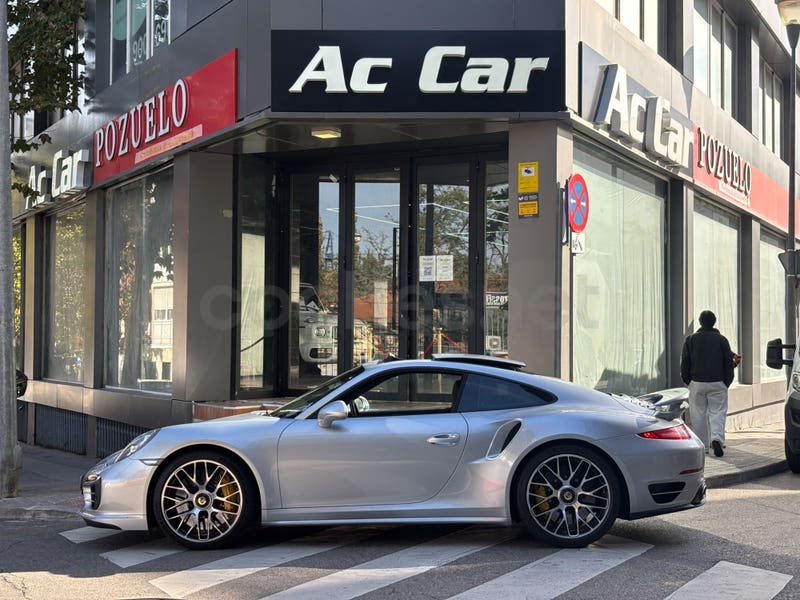 PORSCHE 911 Turbo S Coupe