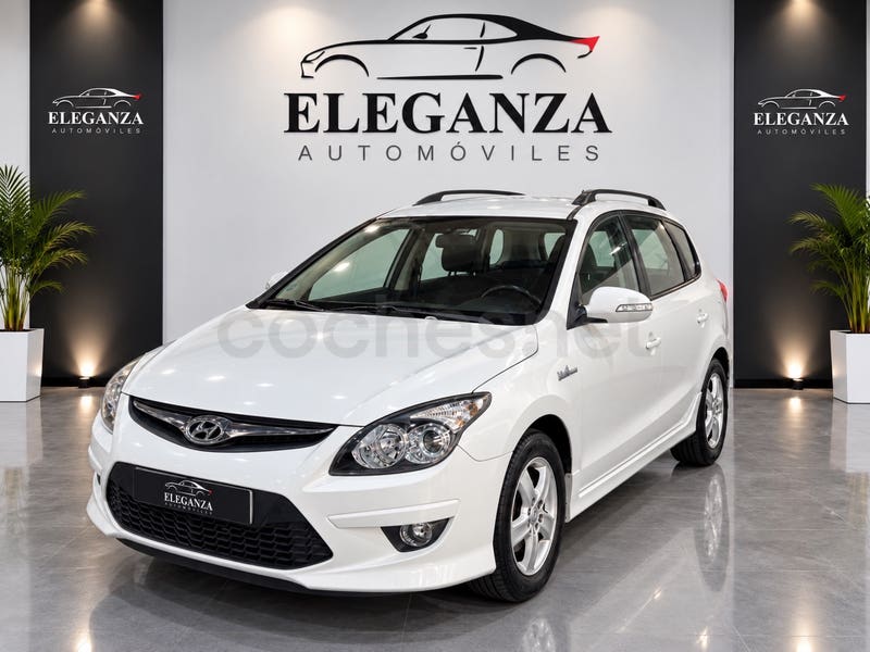 HYUNDAI i30 CW 1.6 CRDi GLS FDU Comfort