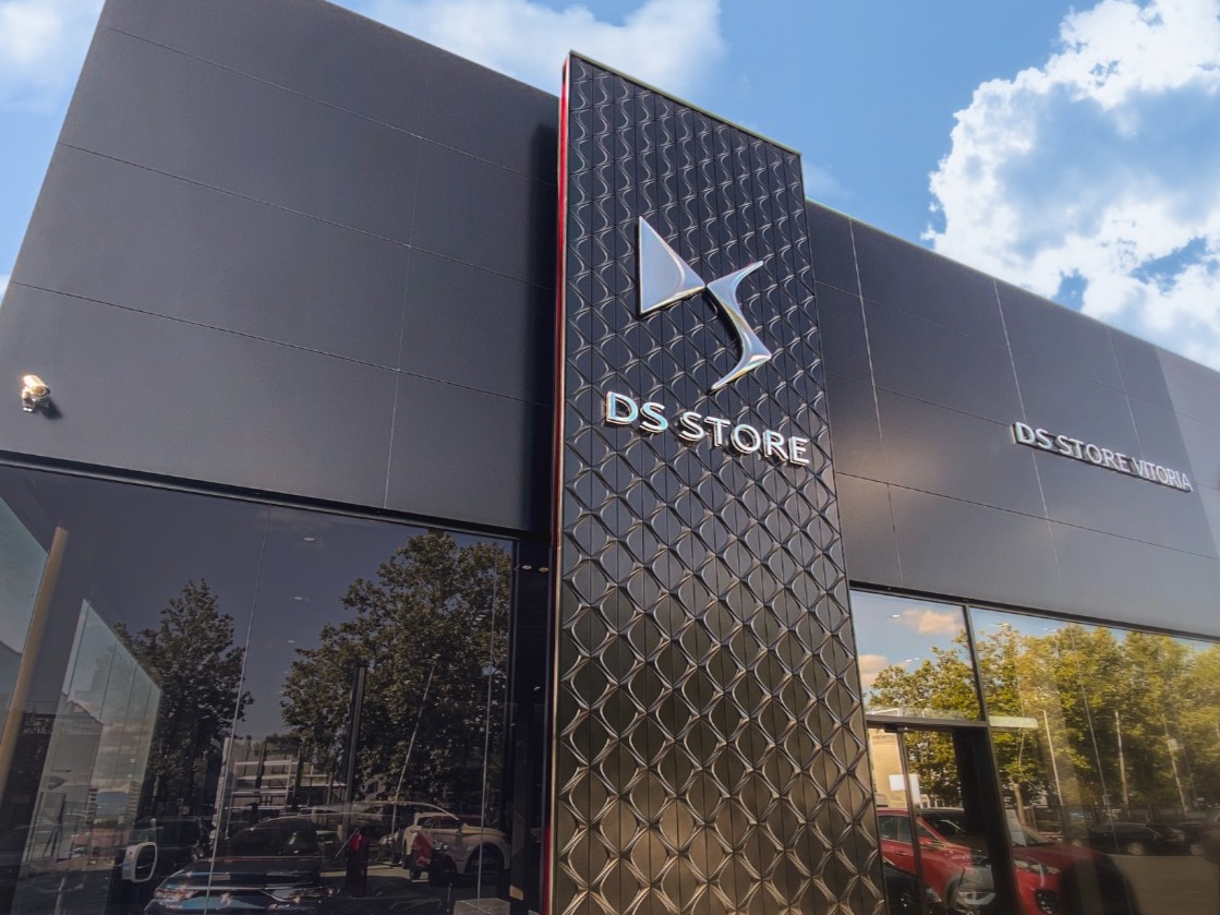 logo de DS Store Vitoria