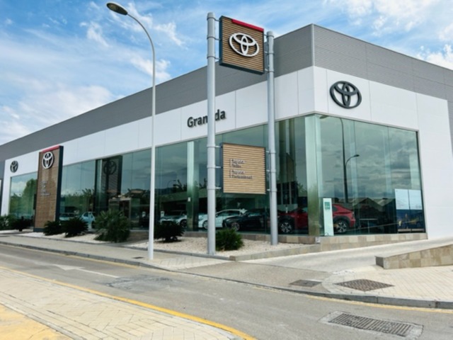 Toyota Granada