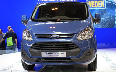 Prueba de la furgoneta Ford Transit FT250S Van 2.2 TDCi - Transporte  Profesional